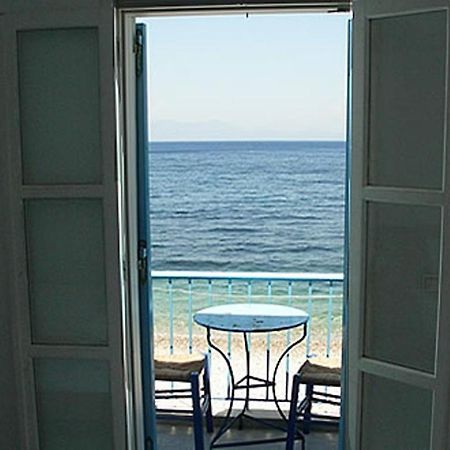 Kleopatra'S Rooms Livadia  Bagian luar foto